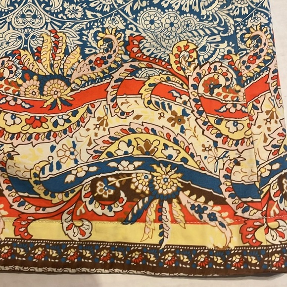 Lands end-6P-paisley pattern, button front, side pockets, belt loops, skirt. - Picture 5 of 10